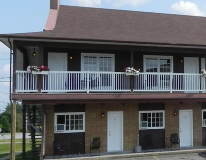 Motel Le Sabre | Destination Sherbrooke